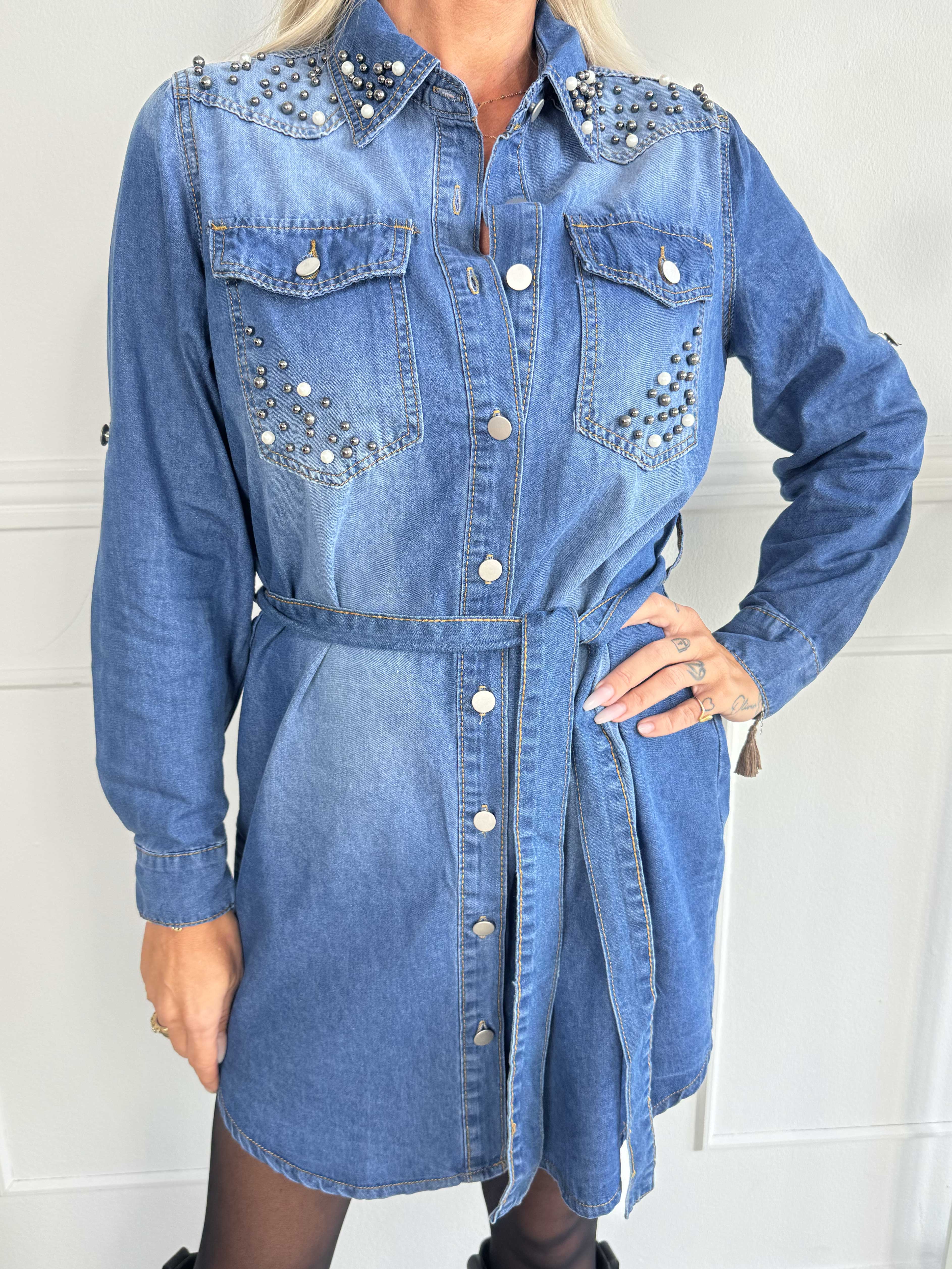 Dayan - Denim skjorte med perler og bindebånd